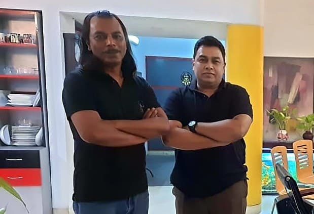 যাপিত জীবন